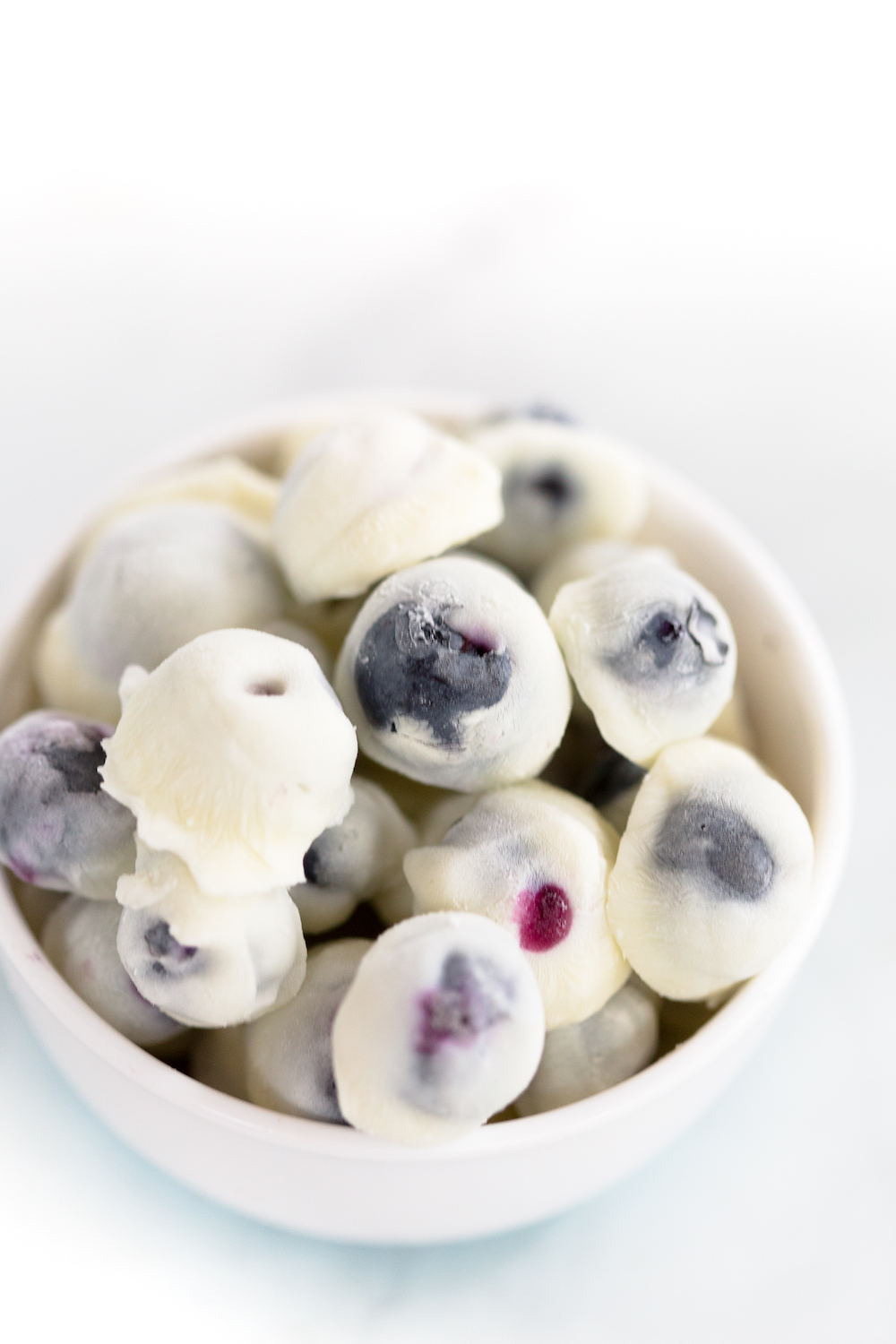  Greek Yogurt Covered Blueberries by It's Delish, 3
